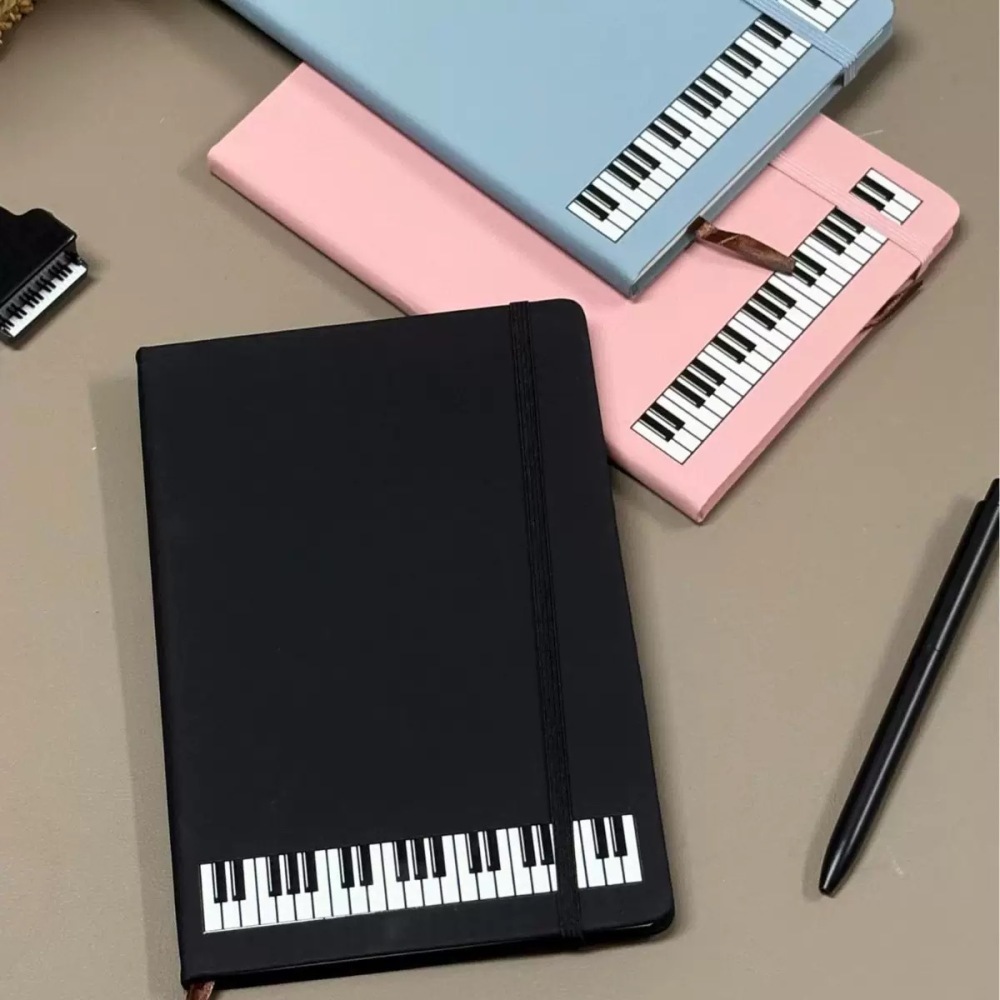 Caderno com Tema Musical, Diár - Blank Sheet Music Notebook avaliação e preço